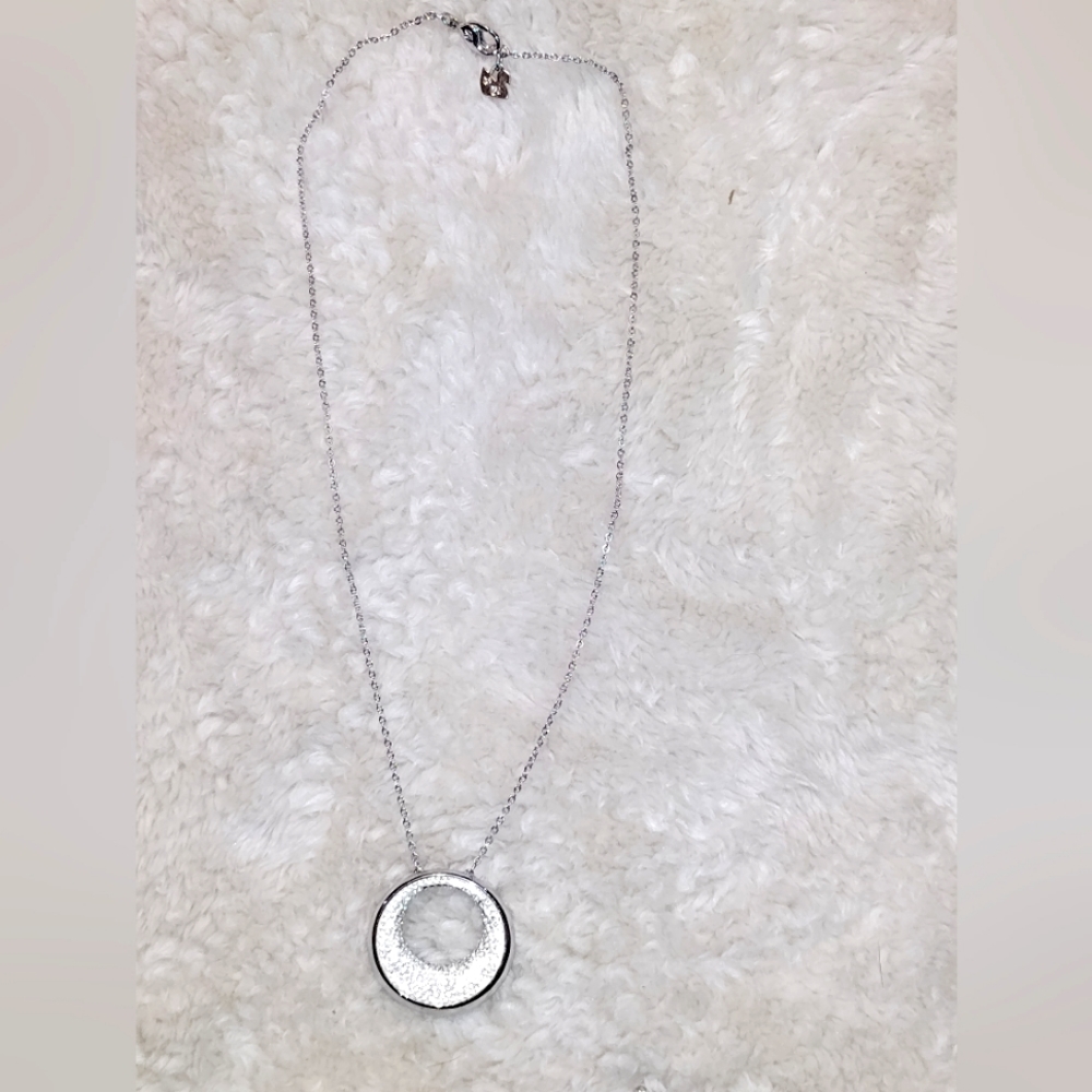 Vintage Swarovski open circle necklace